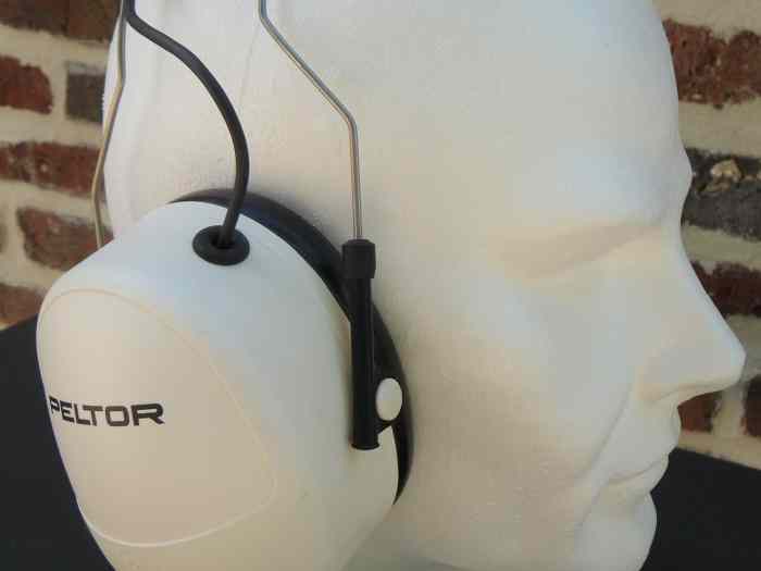 Casque PELTOR . 1