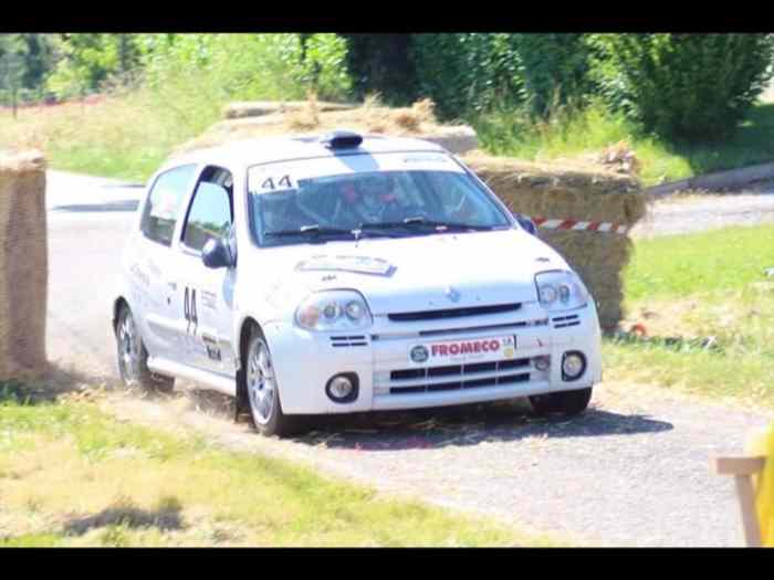 Renault Clio RS F2000 possibilité A7