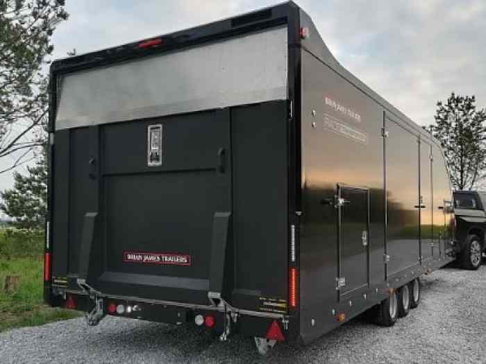 Transport Automobile sur mesure // Europe 0