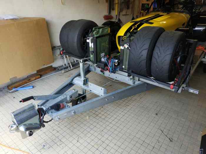 Caterham R300 Cup RHD sans CG 4