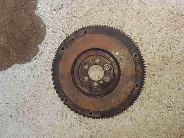 Volant moteur 106 1