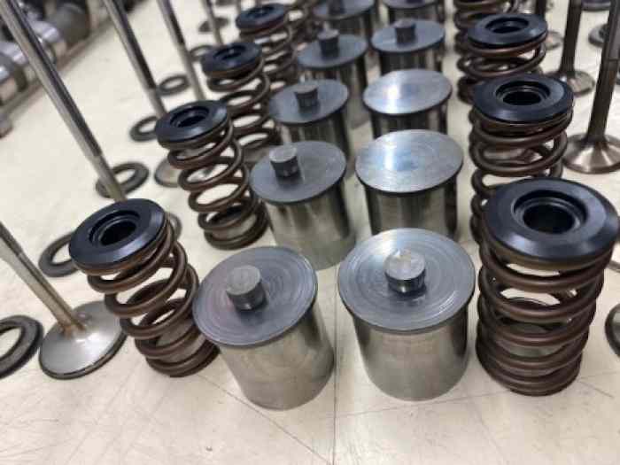 Pièces moteur 206 s1600 / F2000 1