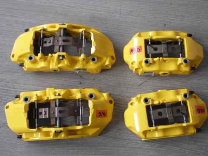 ETRIERS DE FREINS FERRARI 458 ITALIA 1