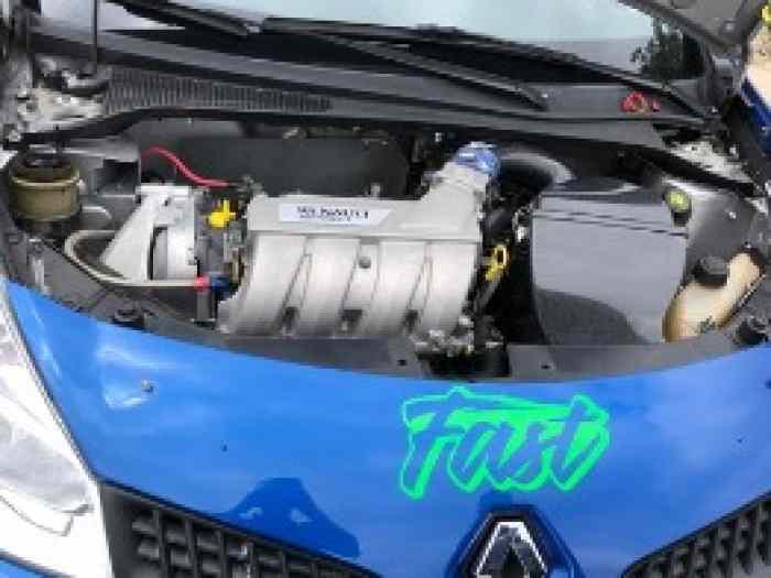 Très belle clio r3 access – photo 3 sur 6
