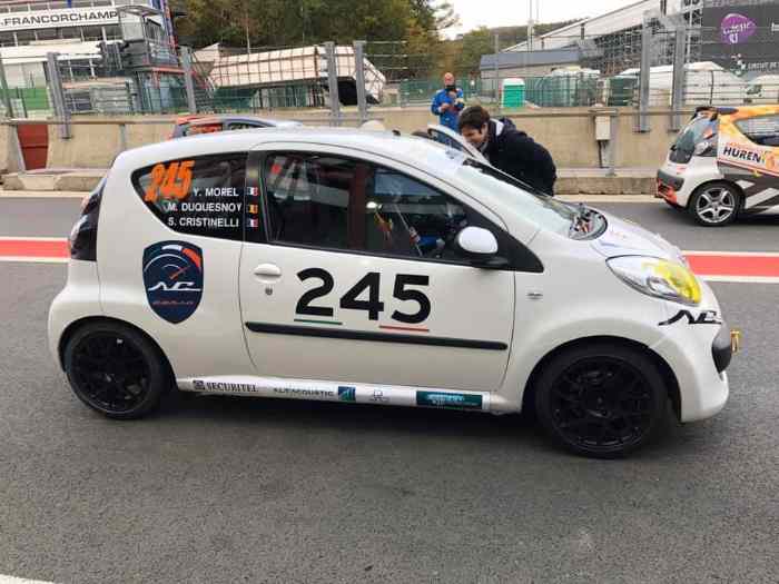 C1 racing cup prête à courir 0