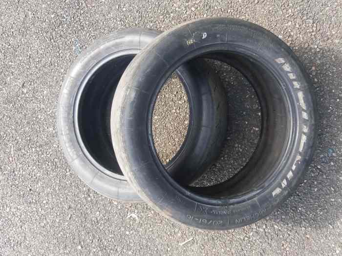 Pneus Michelin Compétition 16 pouces 0