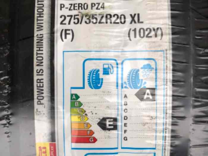 Pneus neuf pirelli P-Zero PZ4 275/35ZR20 XL