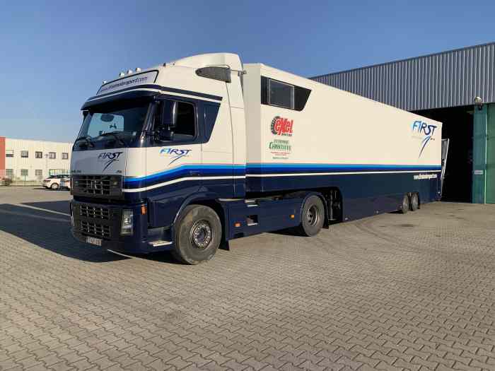 a vendre ensemble complet camion et remorque pour 6 voitures 1