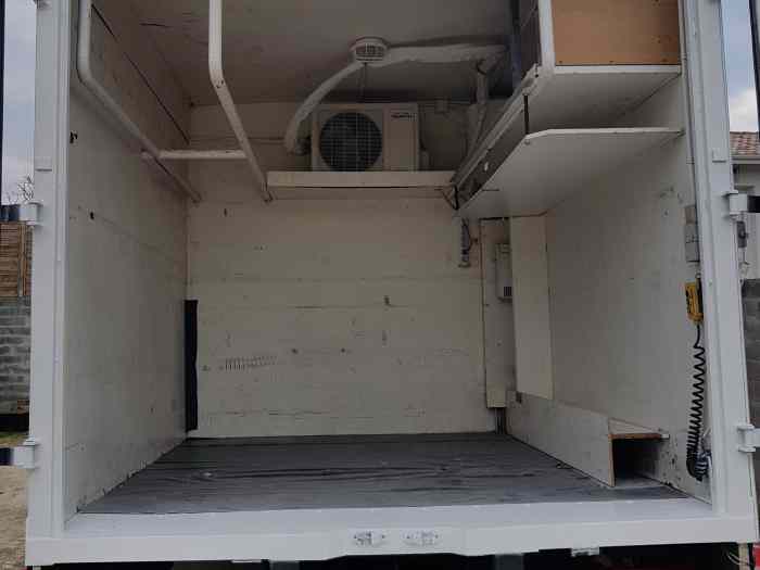 Camion Aménagé Motorhome + Atelier 2