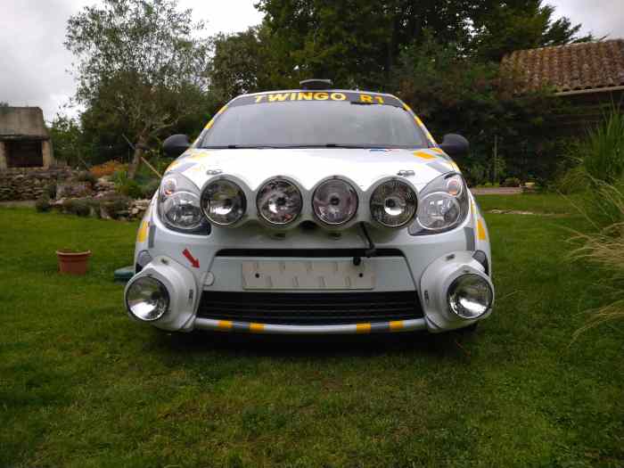 twingo r1 – photo 1 sur 6