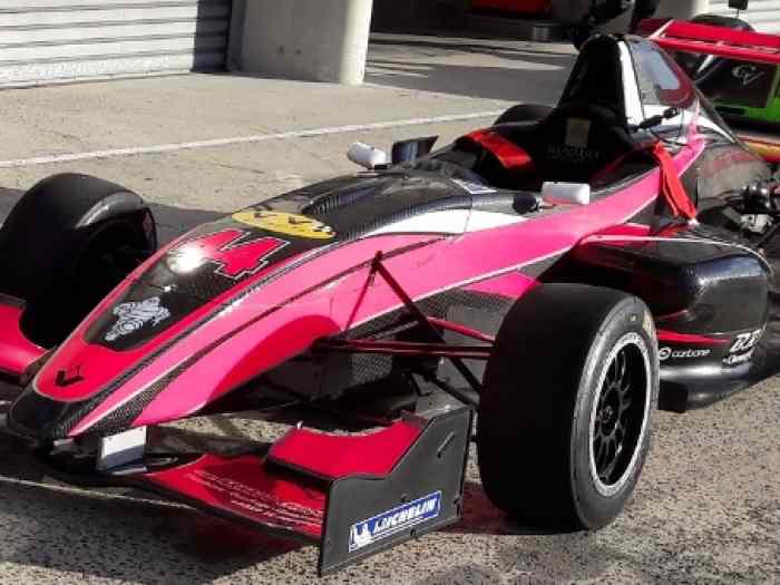 Formule Renault Tatuus FR2000 année 2007 0