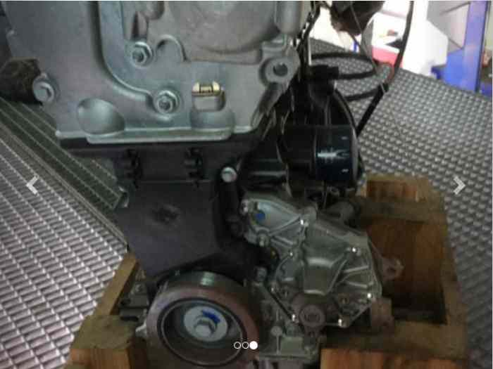 Moteur F4R 738 neuf encore emballé Renault Sport 2