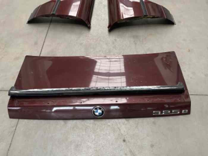 Vend pièces carrosserie BMW 325 e 1