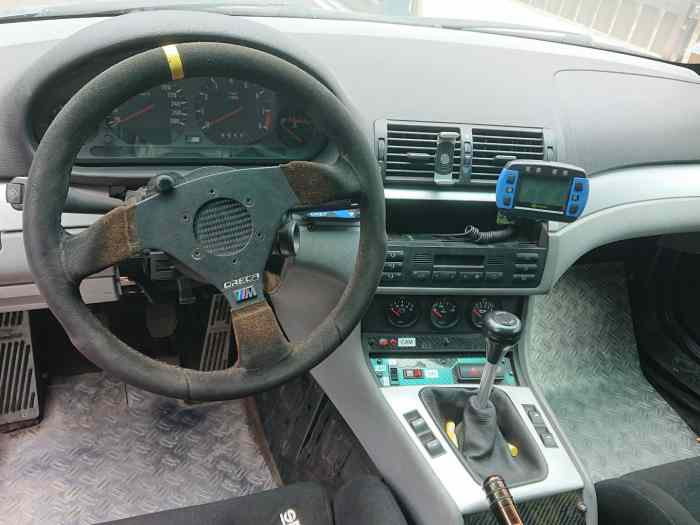 BMW 328CI e46 moteur m3 325cv 1200kg trackday – photo 2 sur 5