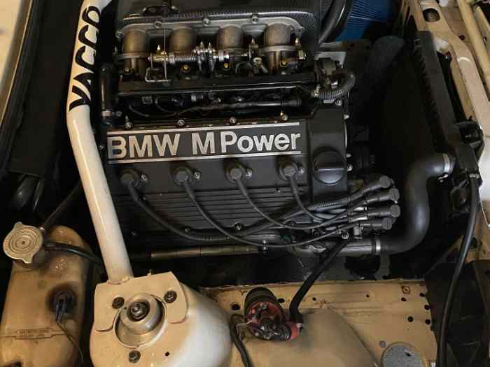 RÉSERVÉE BMW M3 E30 EVOLUTION 1 GRA 5