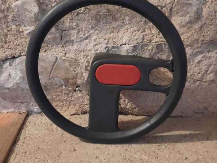 VOLANT ORIGINE R5 TURBO 1981 BON ETAT