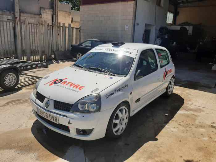 Clio cup 0