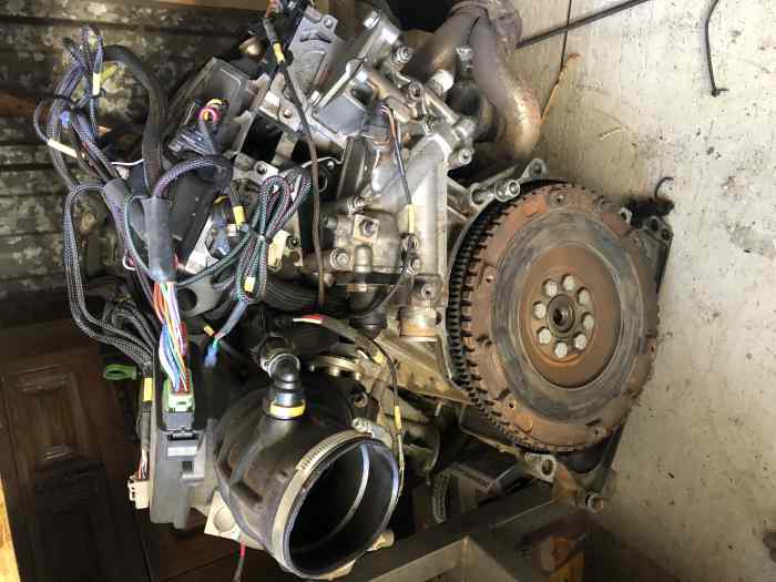 Moteur 206 RC 230CV EW10J4S 1