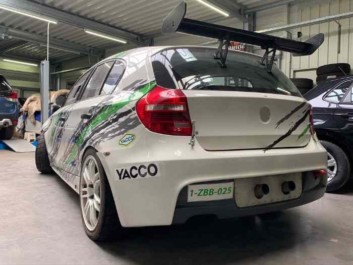 BMW 132i GR M – photo 2 sur 6