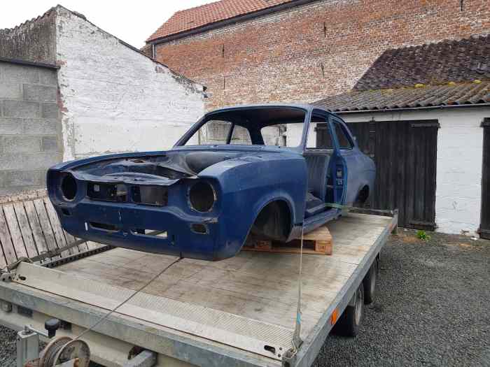 Caisse ford escort mk1 et pièces 1