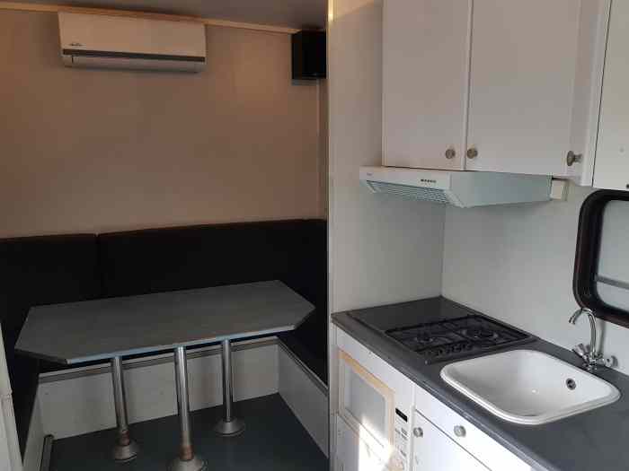 Camion Aménagé Motorhome + Atelier 3