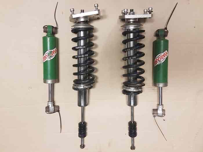 2 amortisseurs Bilstein AV filetés + ressorts Saxo challenge GRA + 2 amortisseurs AR Bilstein retarés Viarouge 0