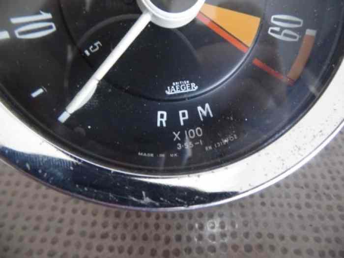 COMPTE-TOURS RN1319/02 TRIUMPH SPITFIRE 64-74 1