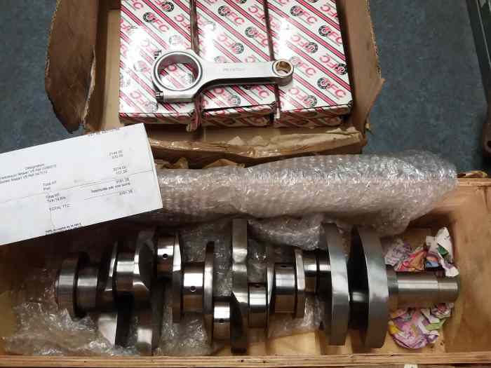 Vilebrequin et Bielles Nissan V6 3.0 L...
