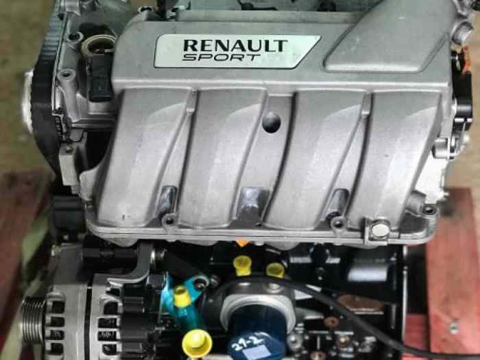 FORMULA RENAULT 2.0 MOTEUR ET PIECES
