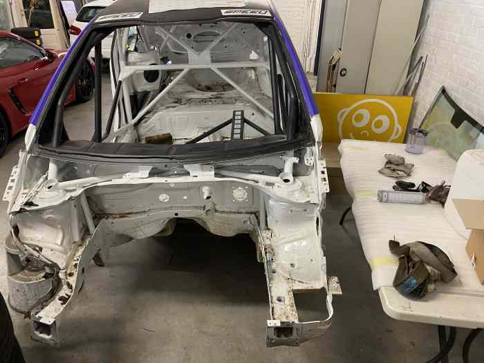Caisse Arceautee Accidentee 208 R2 3