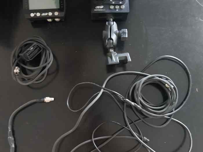AIM SOLO 2 DL + Smarty Cam 2 + Connexion OBD