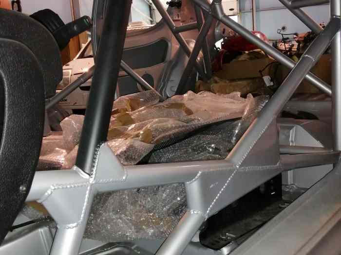 Caisse Peugeot 206 arceau Matter – photo 1 sur 6