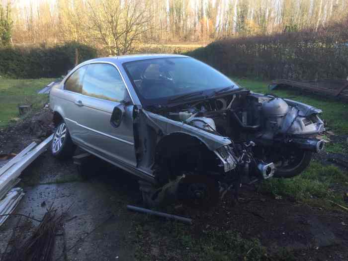 Caisse de BMW E 46CI 0