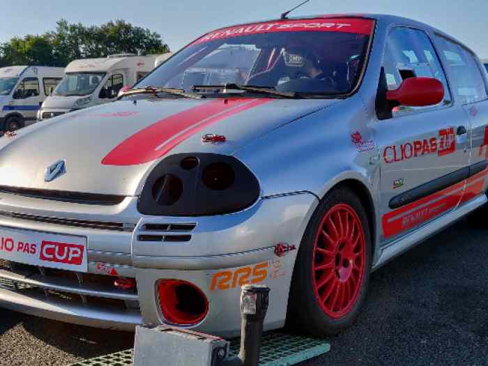 Renault Clio 2 RS phase 1 pistarde trackday circuit 0