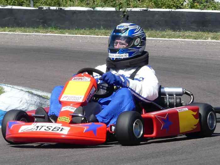 Kart Formule 20.000 Châssis « DINO 99 » avec moteur « VORTEX VL95 ». 1