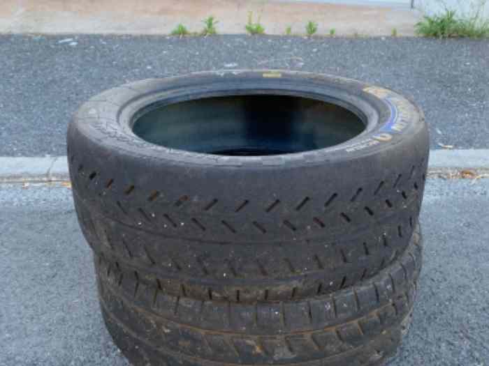 Pneus Michelin R31 - 16 0