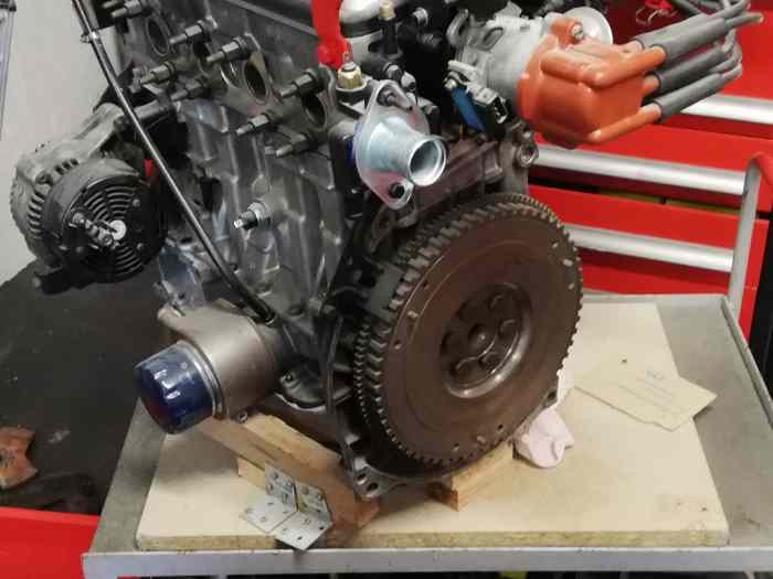 moteur 205 rallye TU24 2