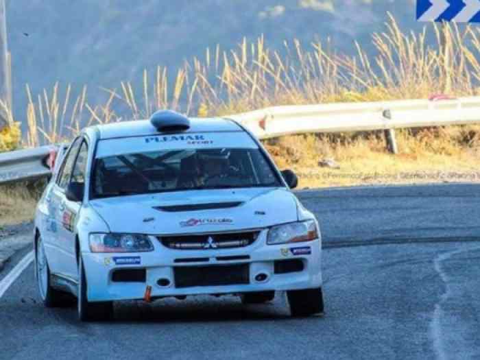 Vendo Mitsubishi Evo IX Tierra y Asfalto 1