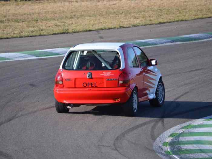 Opel Corsa b GSi 150cv 2