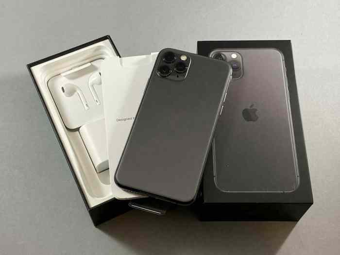 Offre pour Apple iPhone 11, 11 Pro et 11 Pro Max en vente au prix de gros. 1