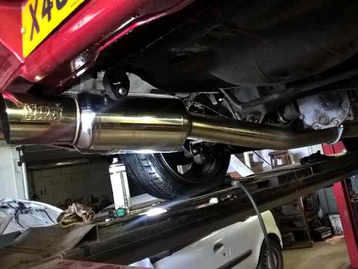 Subaru Impreza 2000 UK 2