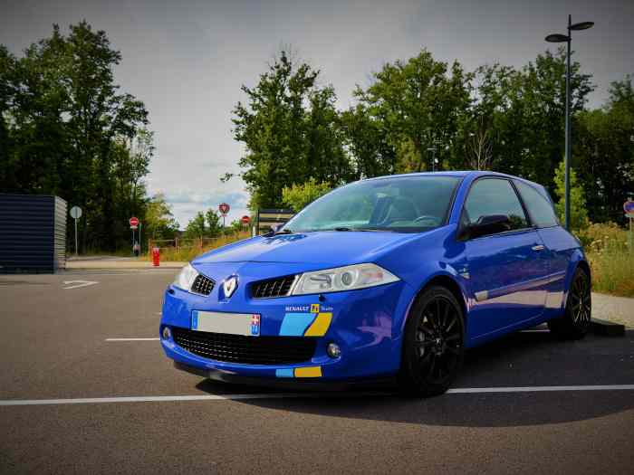 Renault Megane 2 rs f1 team r25 0