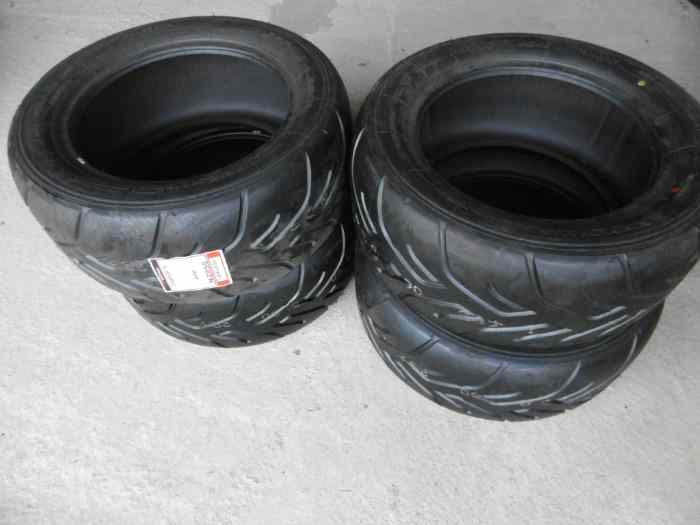 PNEUS YOKOHAMA 220/610R15 1