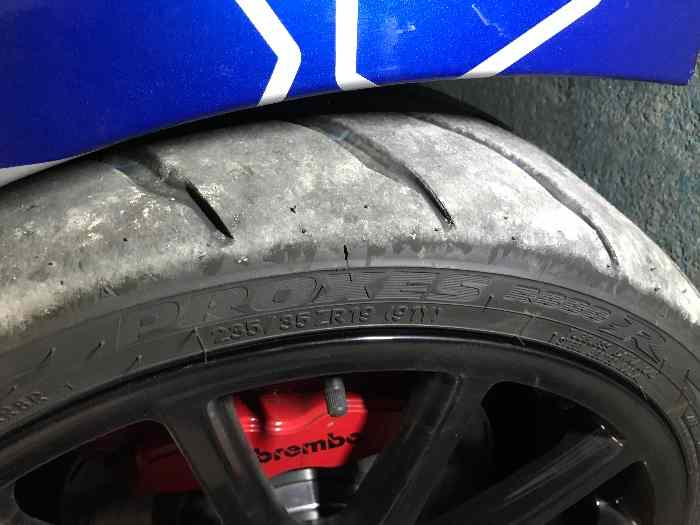 toyo r888r 235/35/19 2