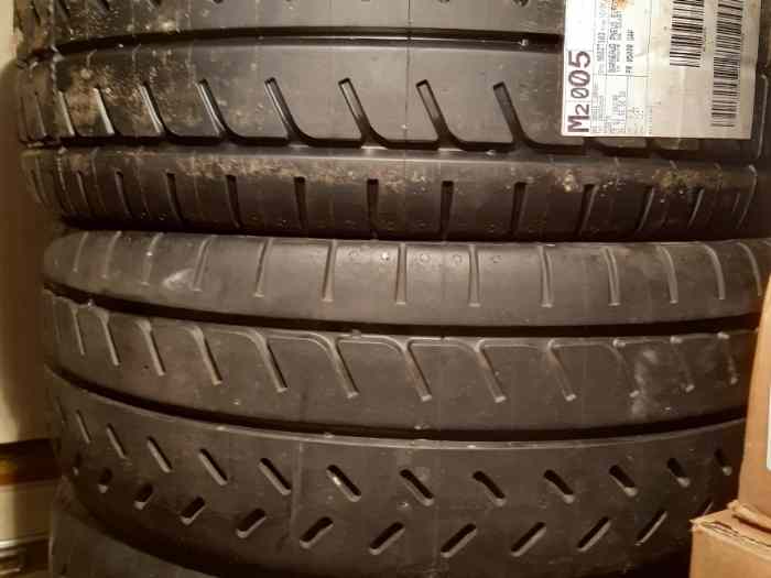 2 pneus Michelin 16’ neufs P01 1