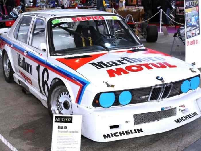 BMW M5 E28 Production 1