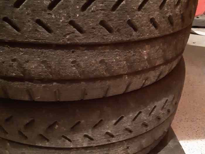 2 pneus Michelin R31 16’