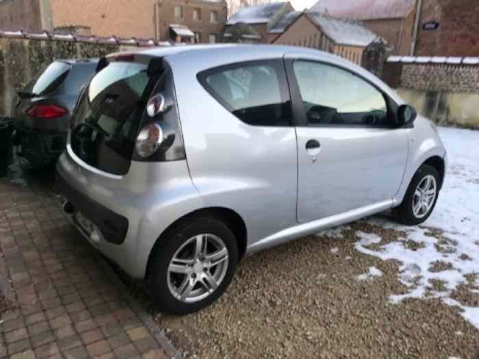 A CITROEN C1 ( VOITURE DE RESERVE CITROEN C1 ) MOTEUR CASSE 1