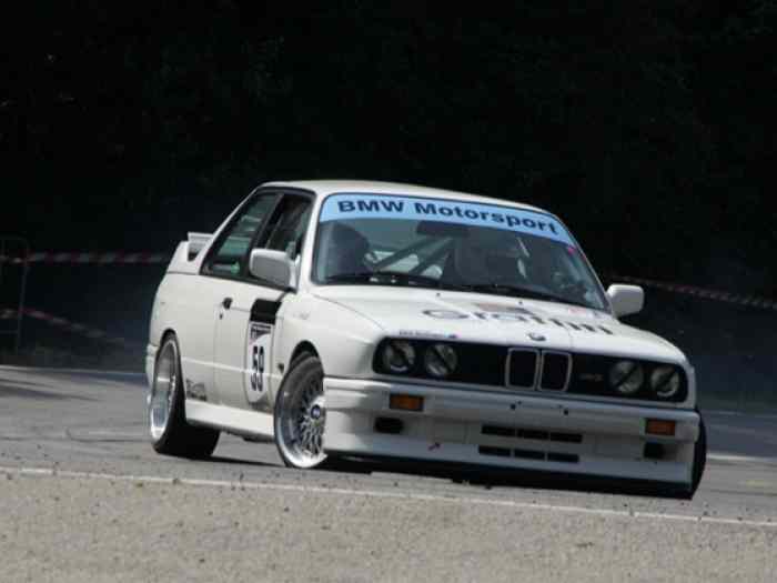 BMW M3 e30 // Race Specs // 1989 0