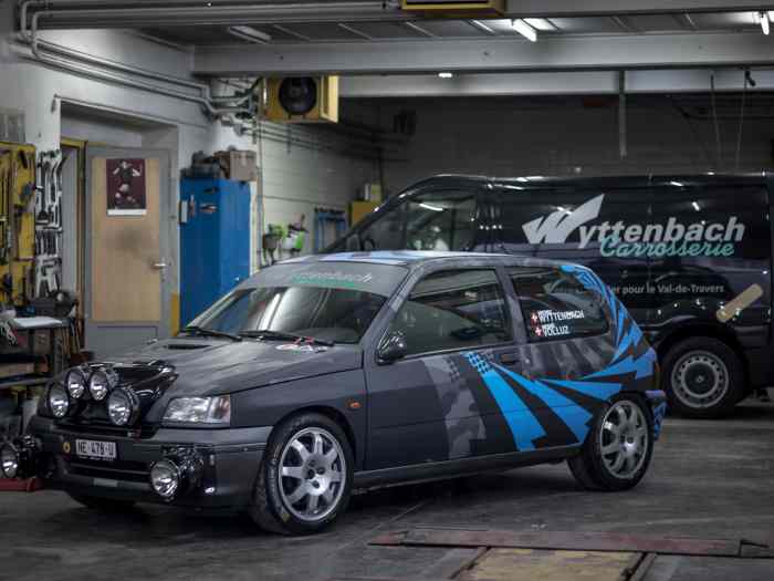 Renault Clio GRA 1.8 0